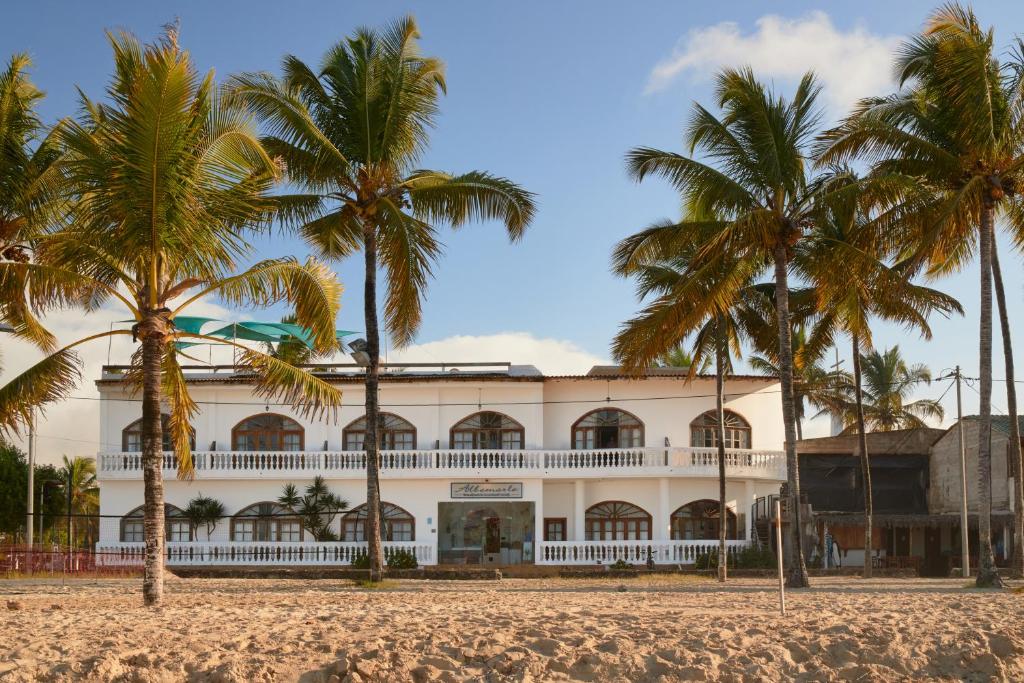 Albermarle Galapagos Beachfront 6/10
