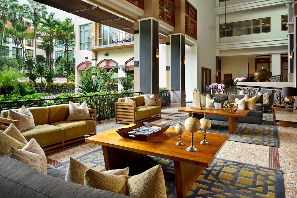 TREETOPS EXECUTIVE RESIDENCES 39/71