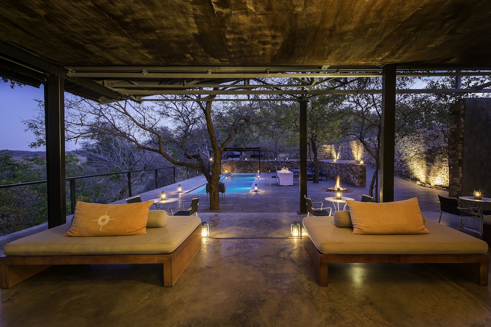 The Outpost Lodge 39/77