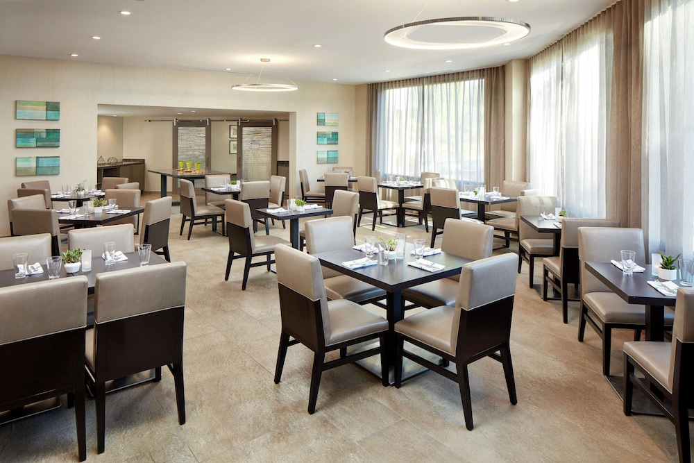 Hilton Garden Inn San Diego Mission Valley Stadium 45/67