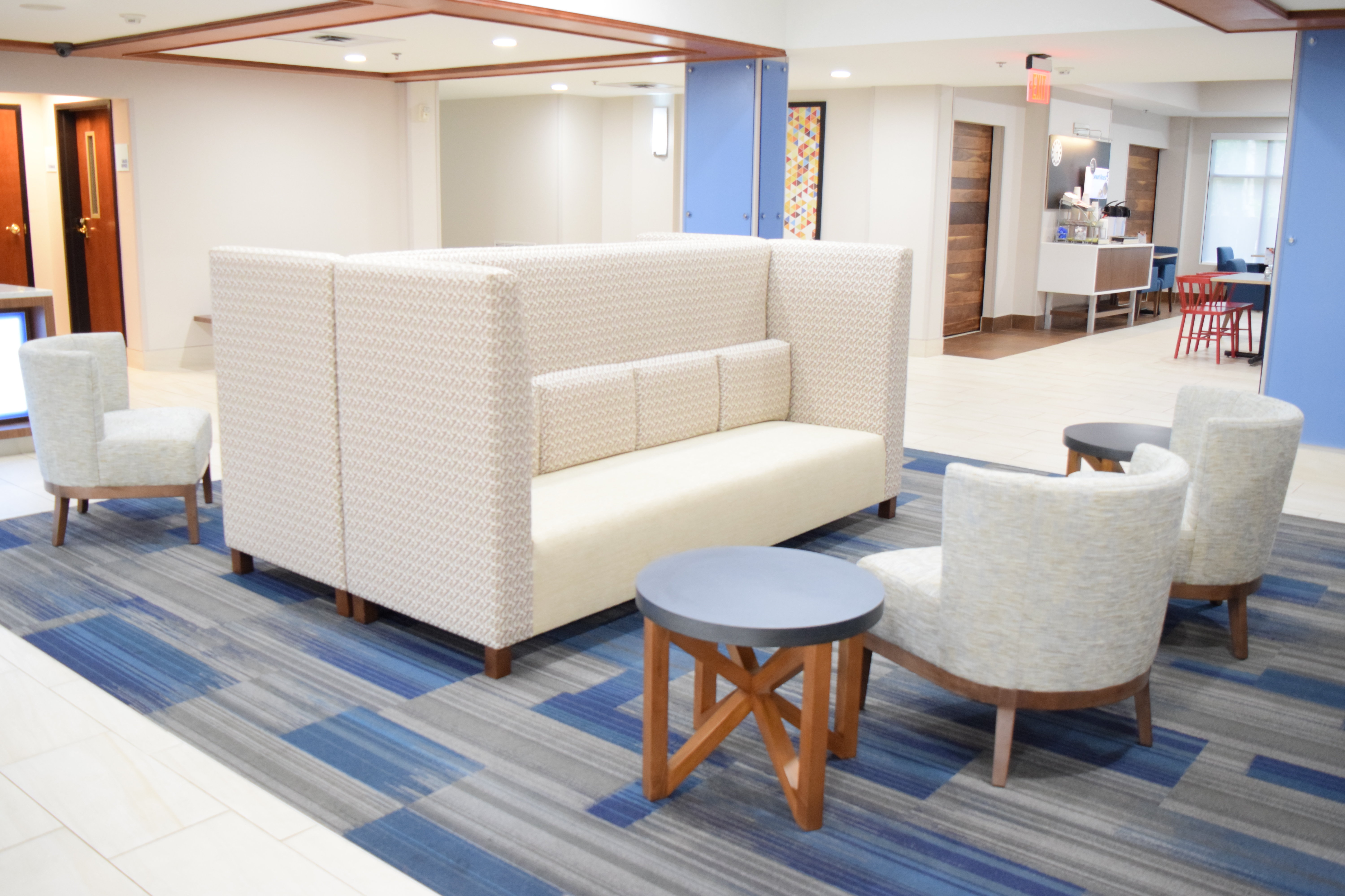Holiday Inn Express Hotel And Suites Pensacola W I 10 26/35