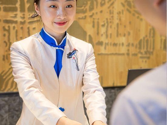 Minyoun Langzhong Ancient City Resort 12/30