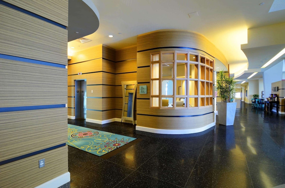 Hampton Inn Suites By Hilton Miami Brickell Downtown 43/65