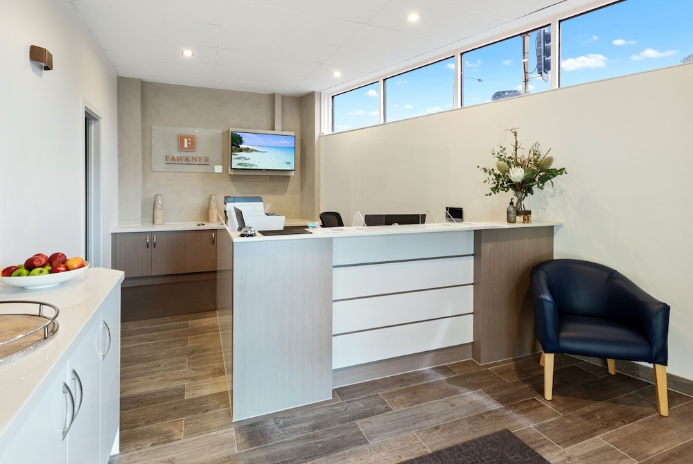 Fawkner Suites Serviced Apartments 9/64