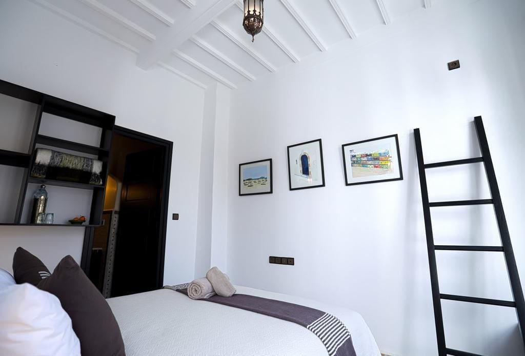 COMFORT, DOUBLE BED