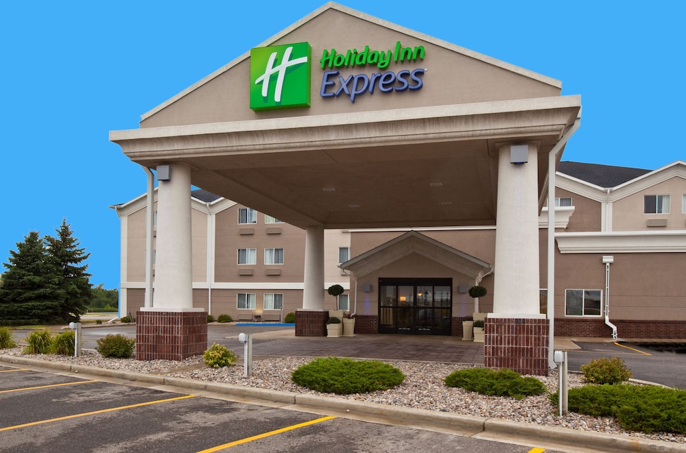 Holiday Inn Express Jamestown 3/39