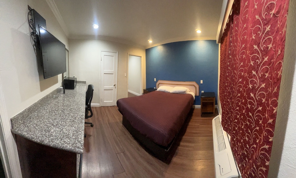 Harris Motel 24/59