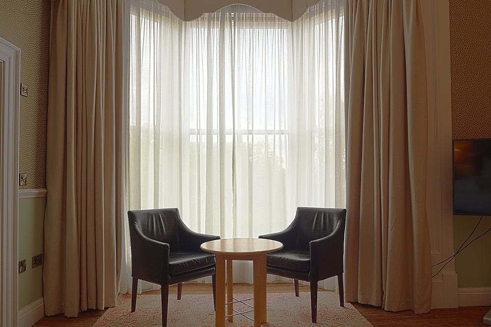 Elmbank York, Tapestry Collection by Hilton 42/67