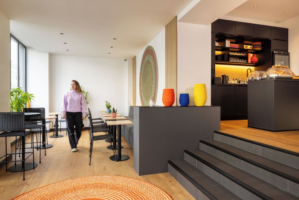 HOTEL SAINT MARCEL 35/50