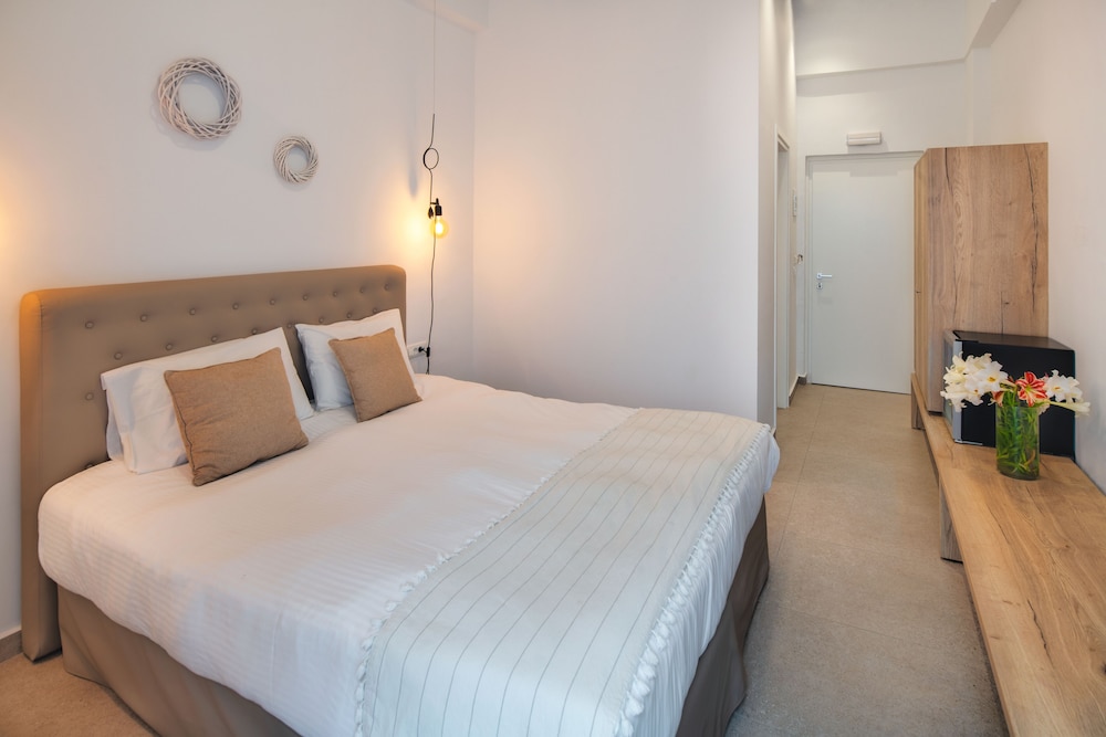 SUPERIOR, DOUBLE BED