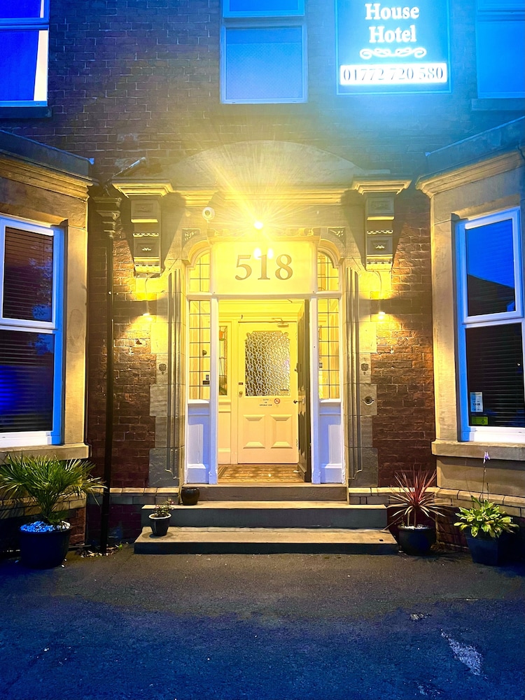 St Andrews House Hotel 4/50