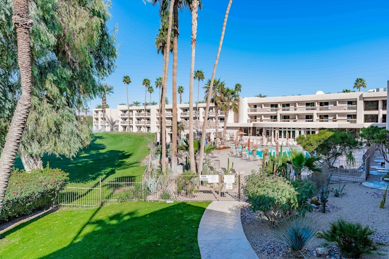 Indian Wells Resort Hotel 38/39