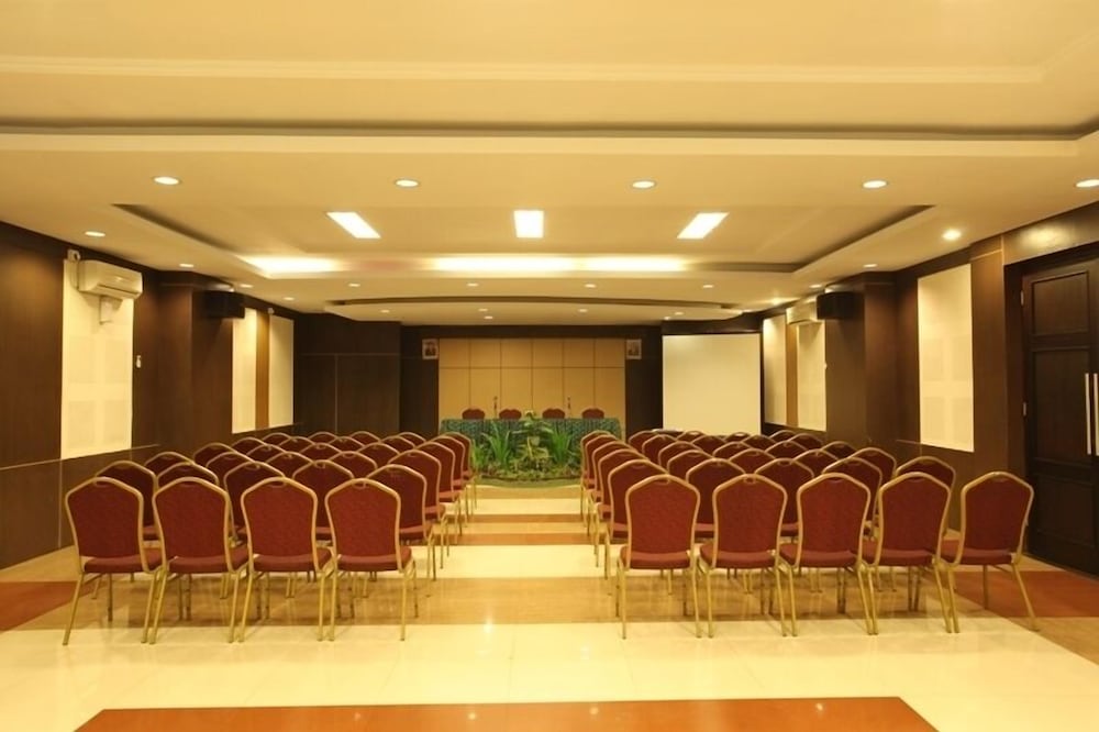 University Club Homestay Ugm 25/29