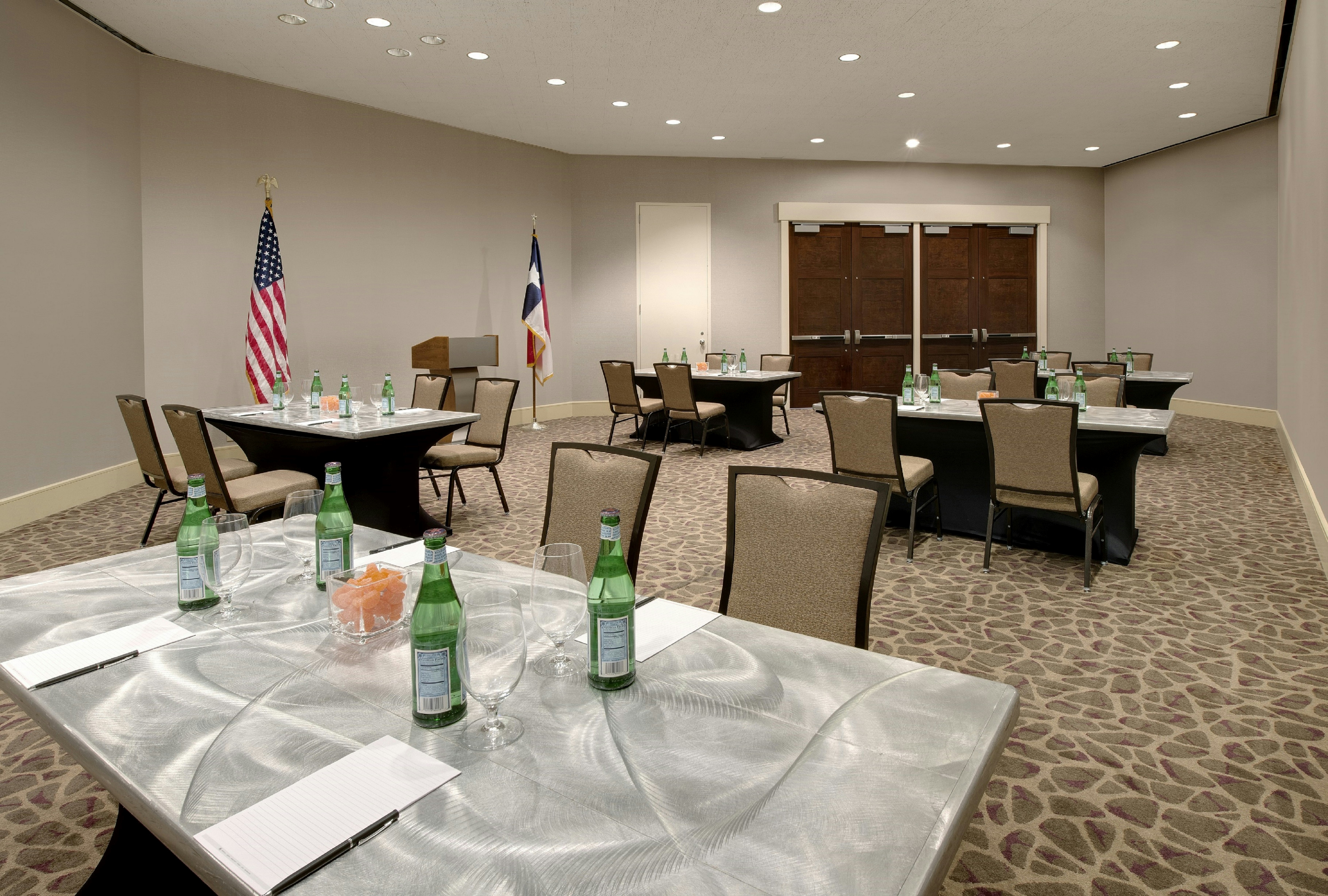 Hilton Houston Post Oak By The Galleria 76/77