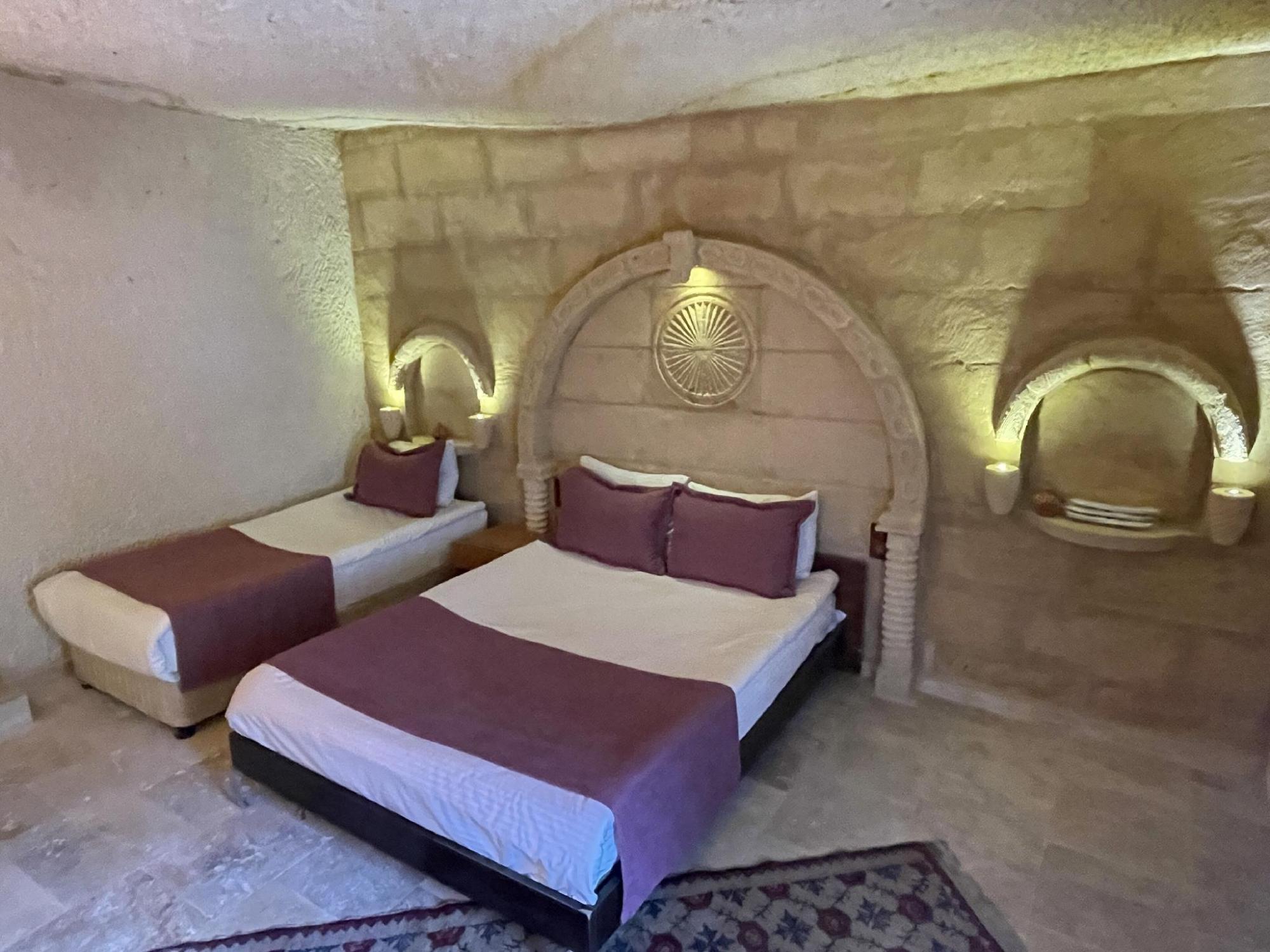 1 Bedroom, Basic, Double Bed, Valley View