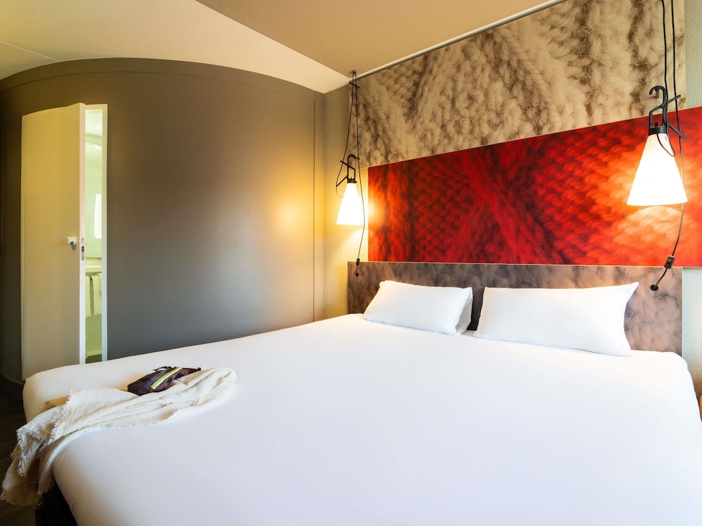 STANDARD, DOUBLE BED
