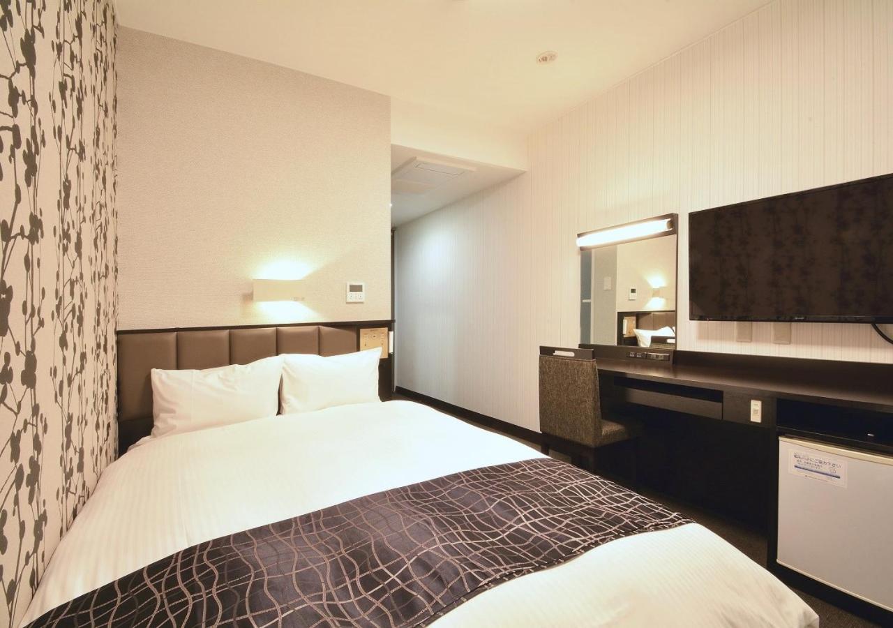 Room, Double Bed, Smoking