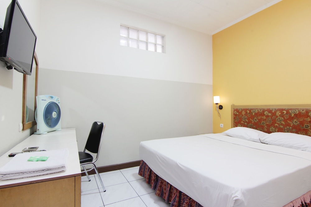 OYO 90103 Hotel Palem 5/24