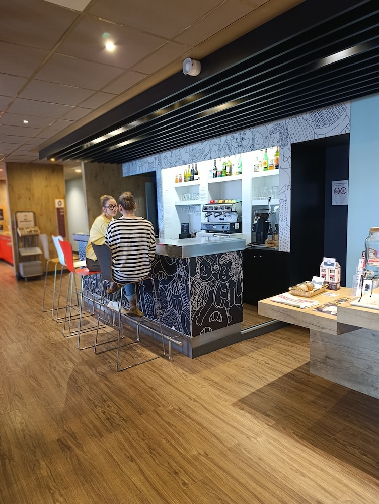 Ibis Aurillac 3/63