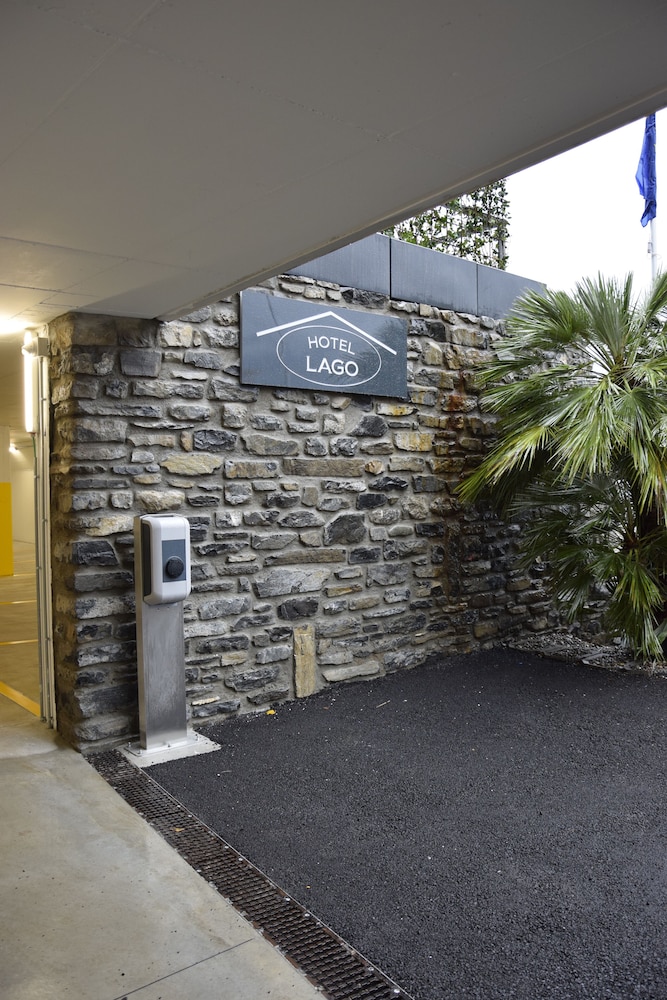 Hotel Lago 5/50