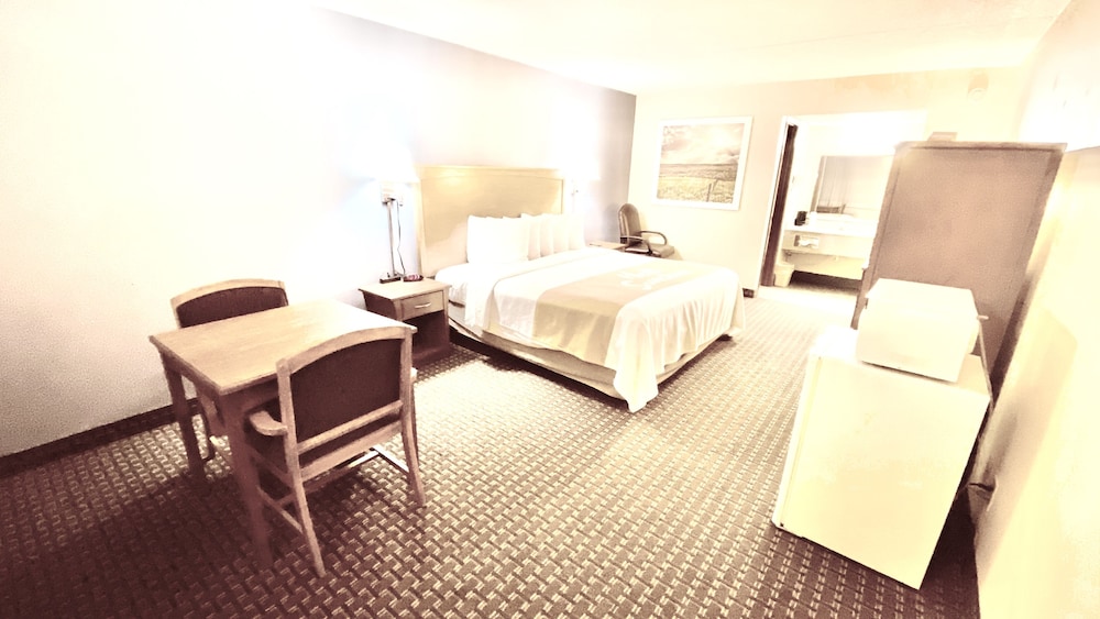 Days Inn by Wyndham Salina South 45/60