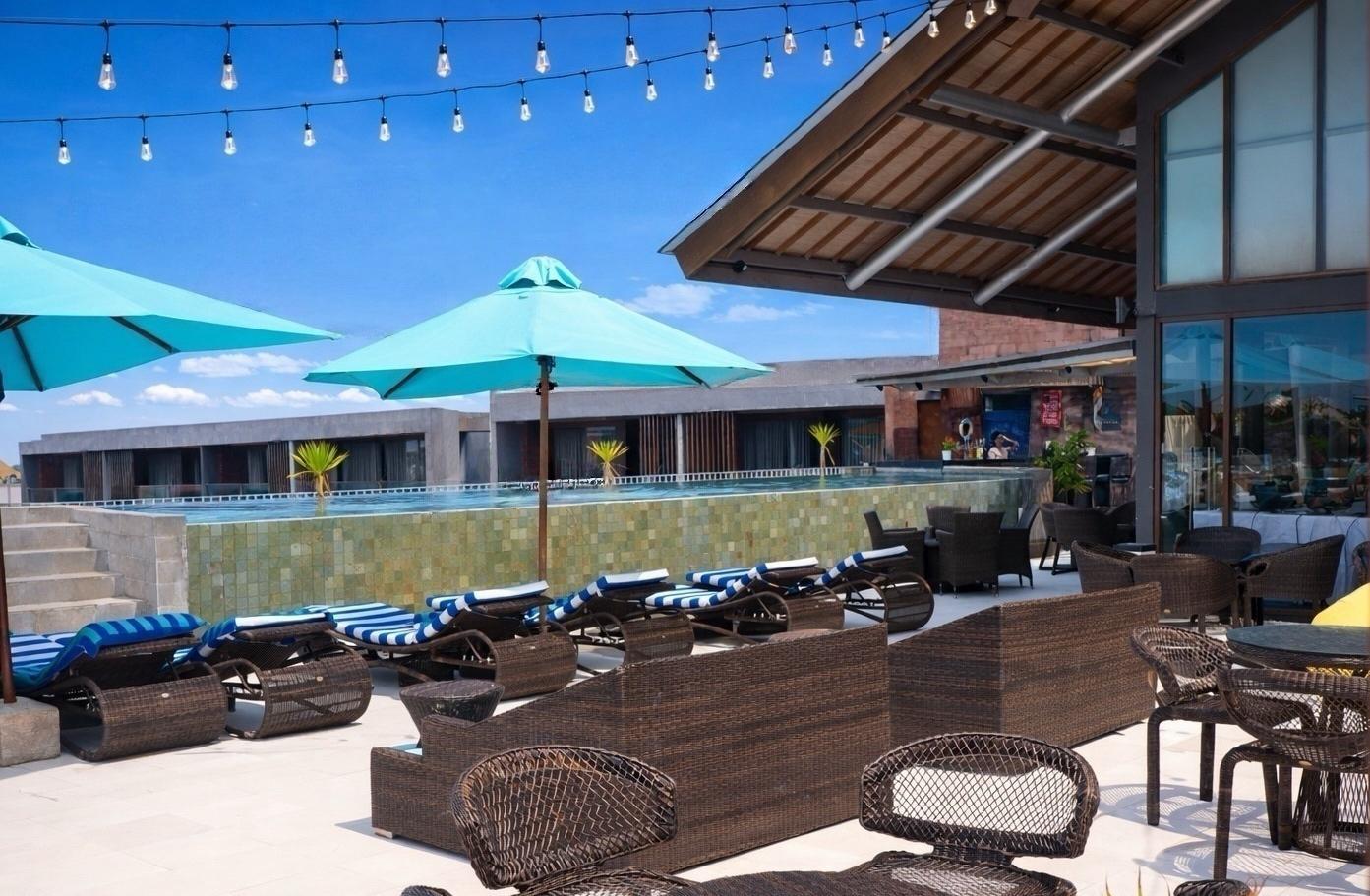 Pool, Suite, 2 Queen Beds