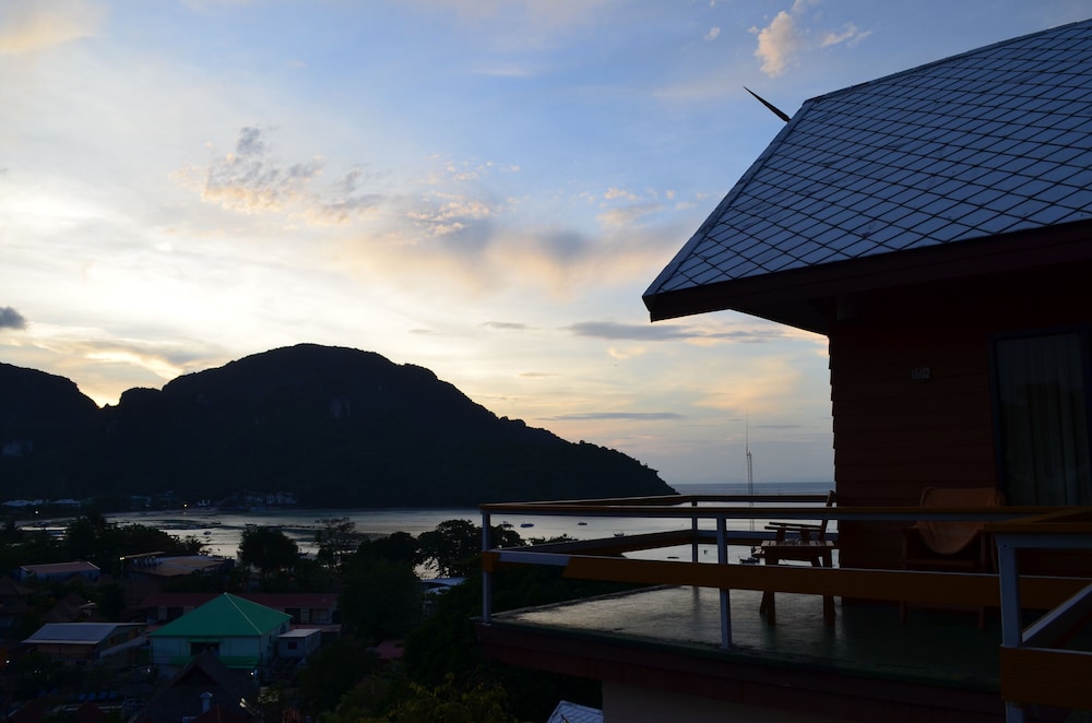 Phitharom Pp Resort 35/50