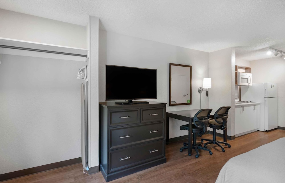 Extended Stay America Premier Suites Miami Downtown Brickell Cruise Port 45/54