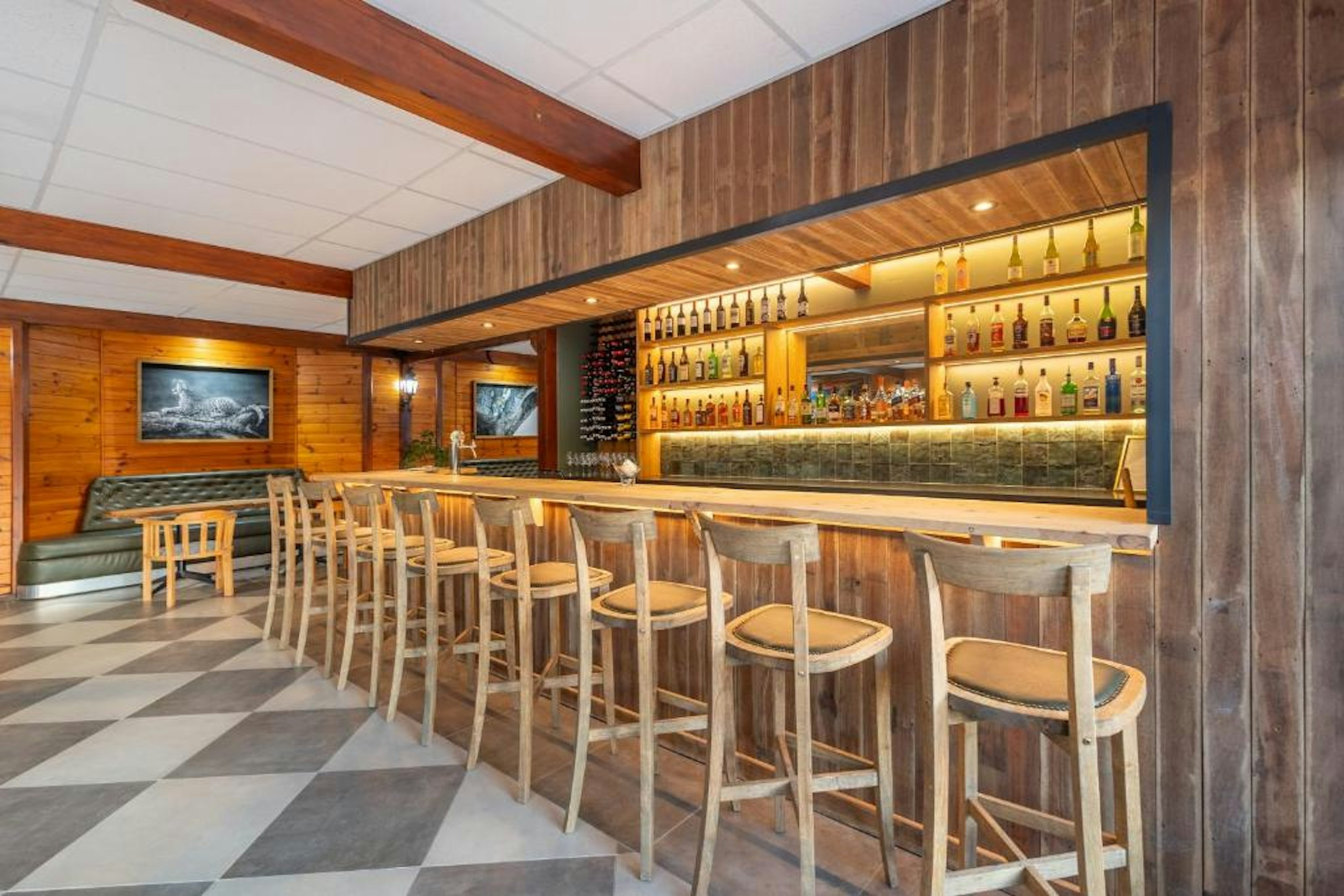 Knysna Log Inn 18/25