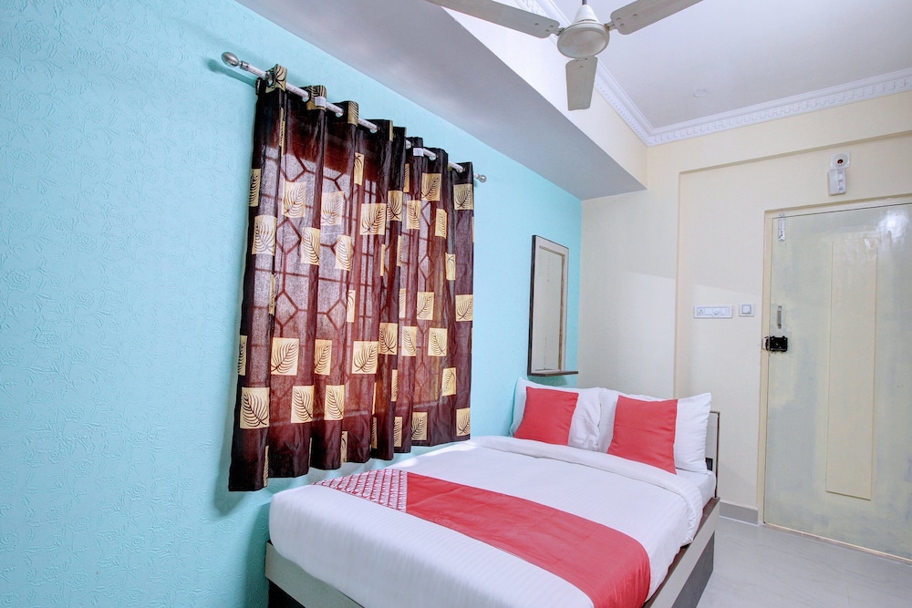 Oyo 24259 Hotel Blue Inn 22/35