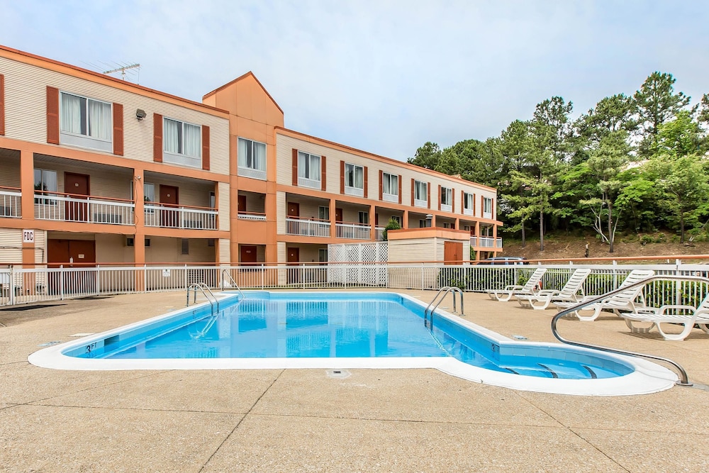 Quality Inn Homewood Birmingham I-65 5/34