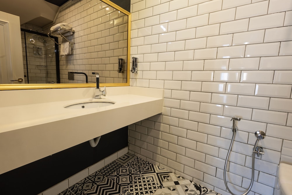 Andalouse Otel 49/49