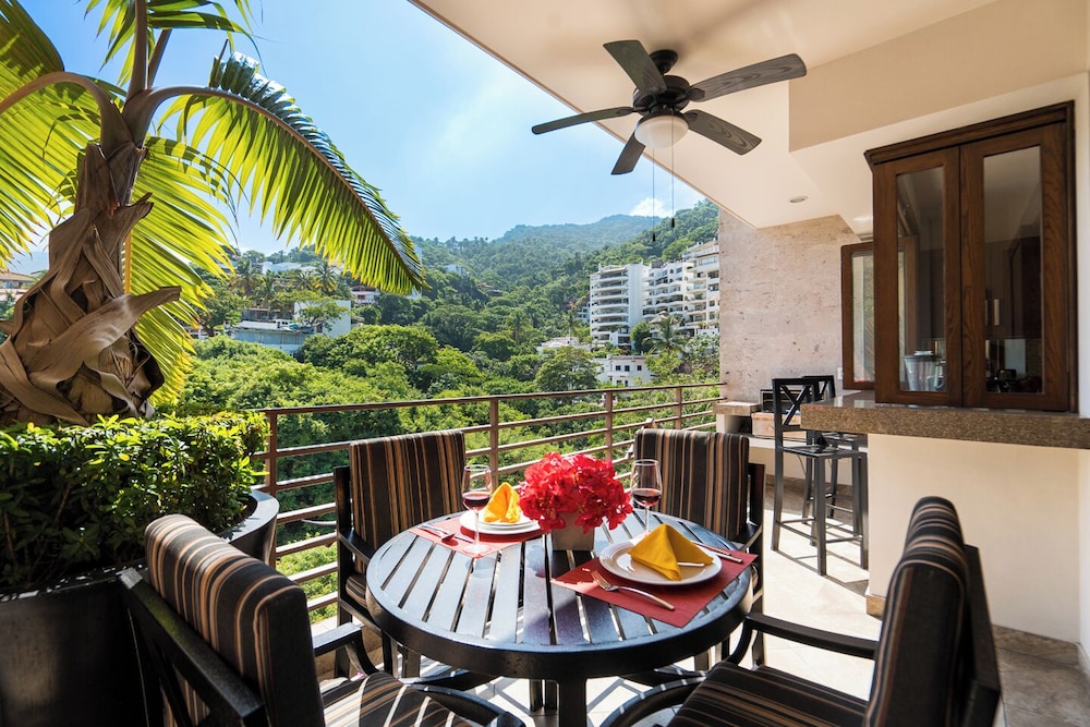 Resorts By Pinnacle 220 59/72