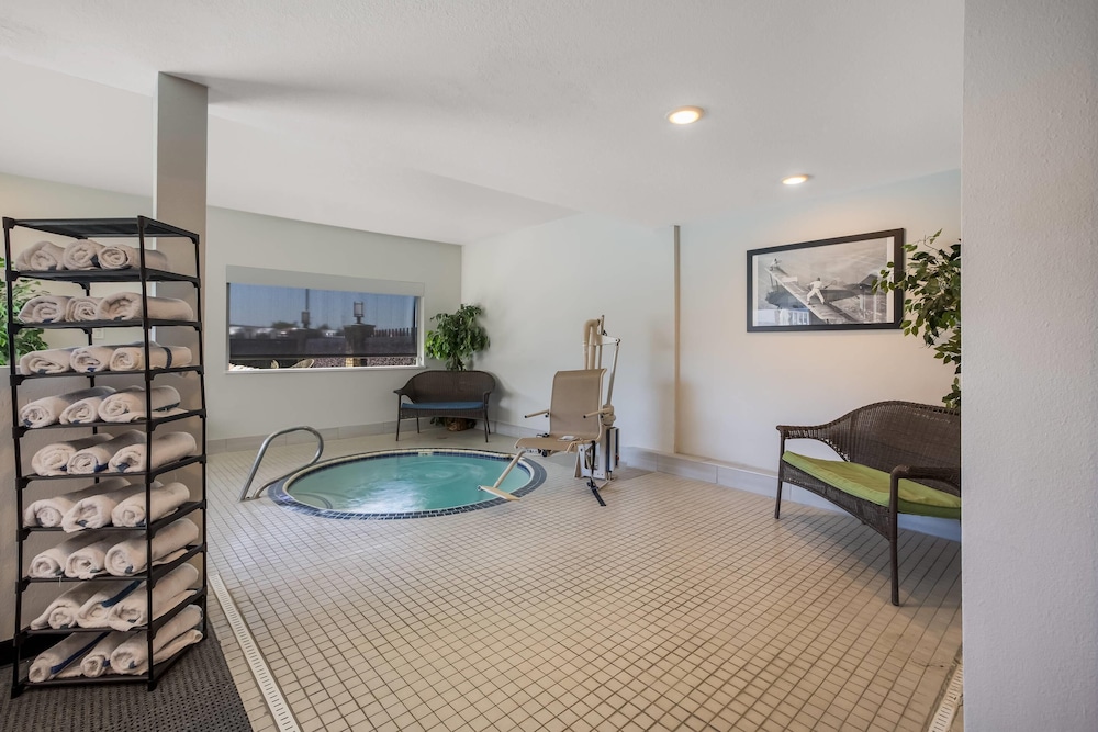 Hotel 28 Boise Airport Ascend Hotel Collection 24/50