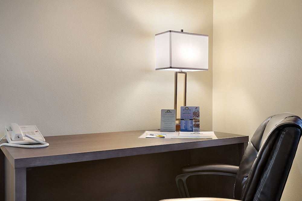 Days Inn by Wyndham Ellensburg 36/41