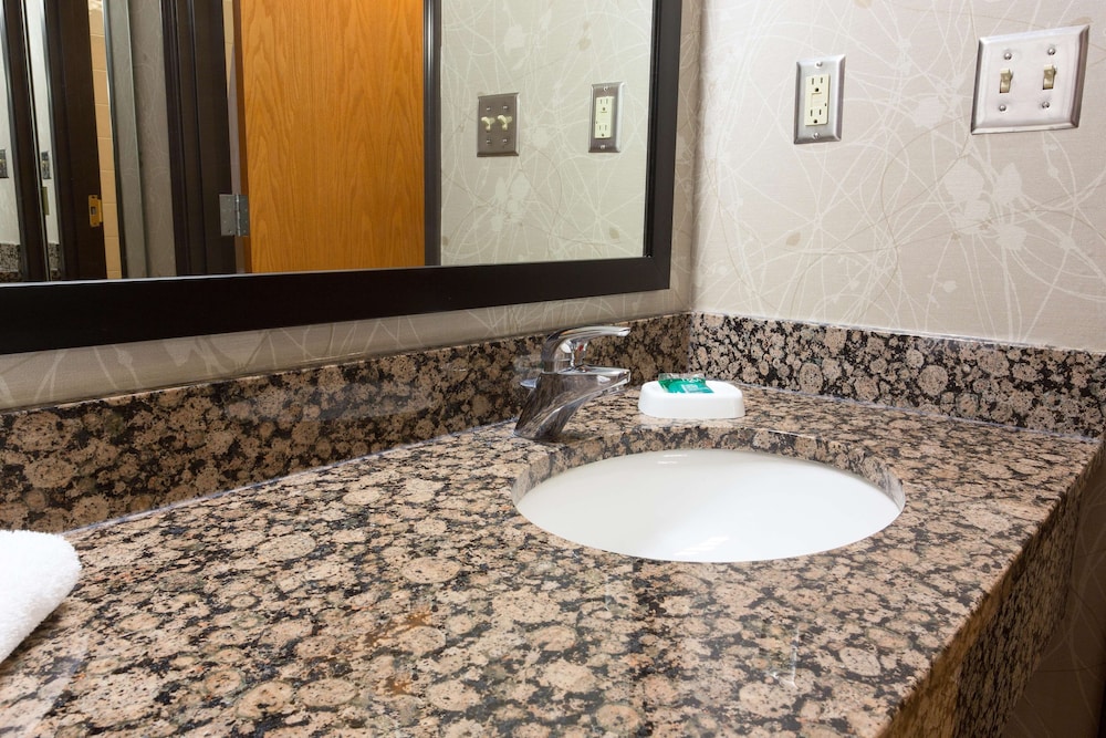 Drury Inn & Suites San Antonio North Stone Oak 34/34