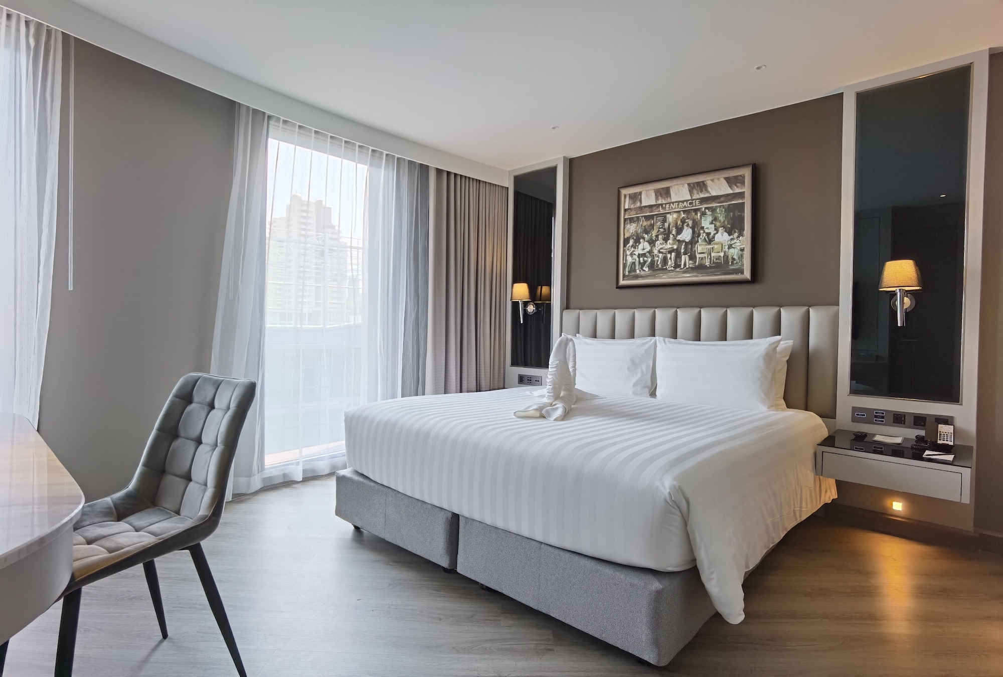 Deluxe King Room