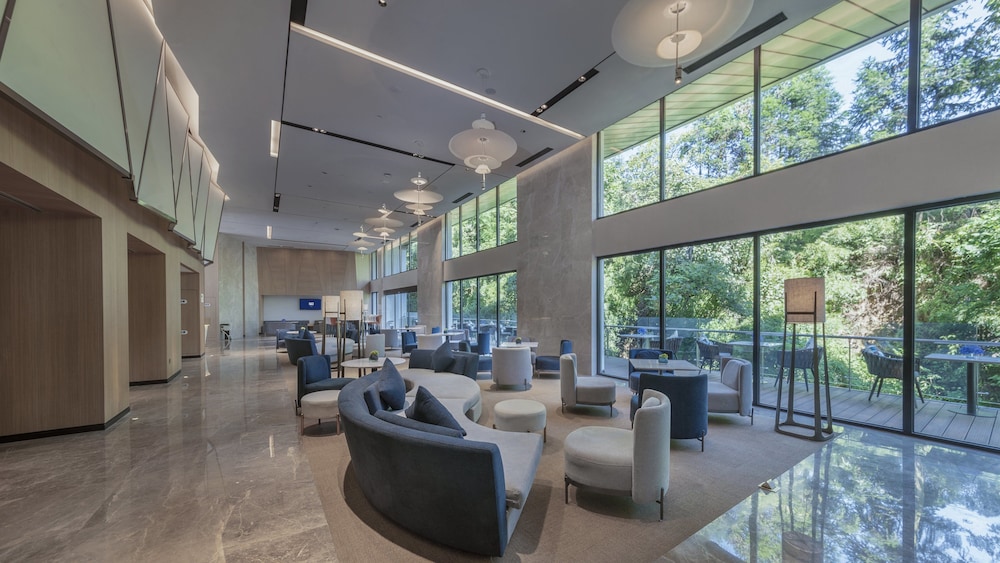 Holiday Inn Express Qiliping 57/75