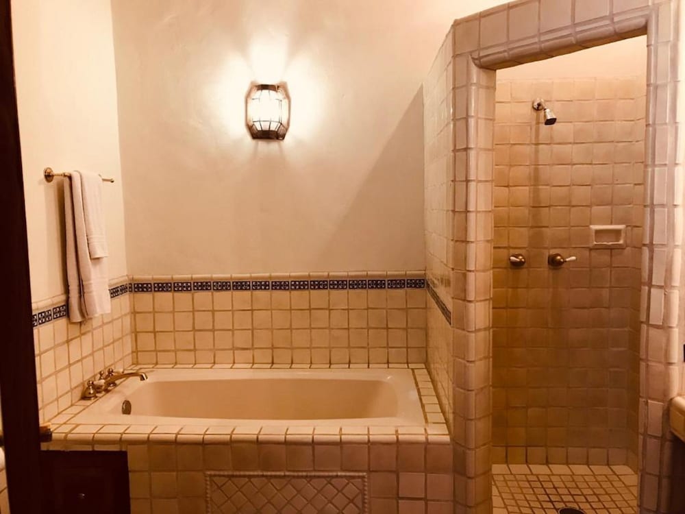 The Todos Santos Inn 40/83