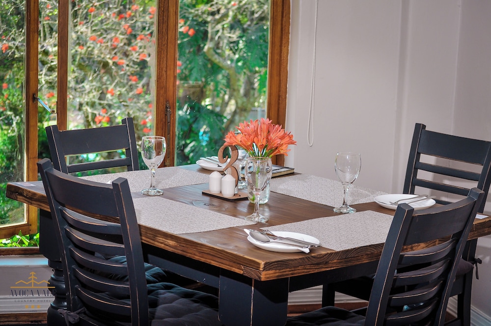 Avoca Vale Country Hotel 33/50