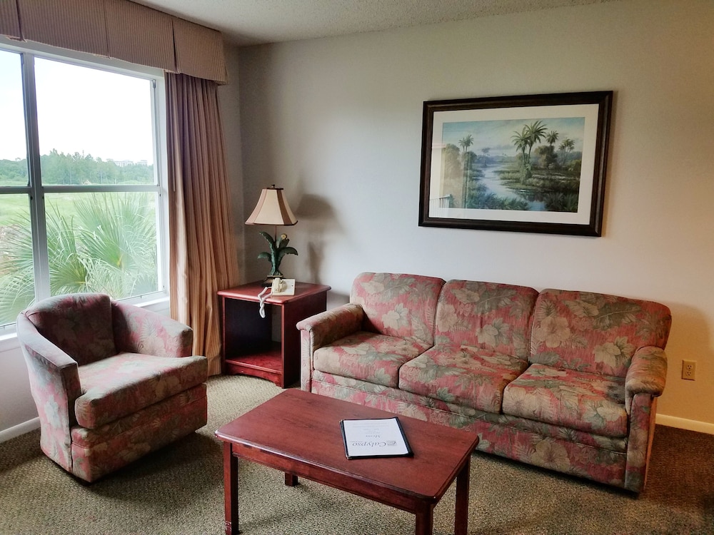 Parc Corniche Condominium Suites 25/62