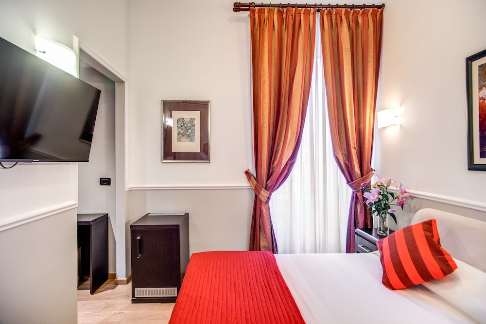 Everest Inn Rome 26/58