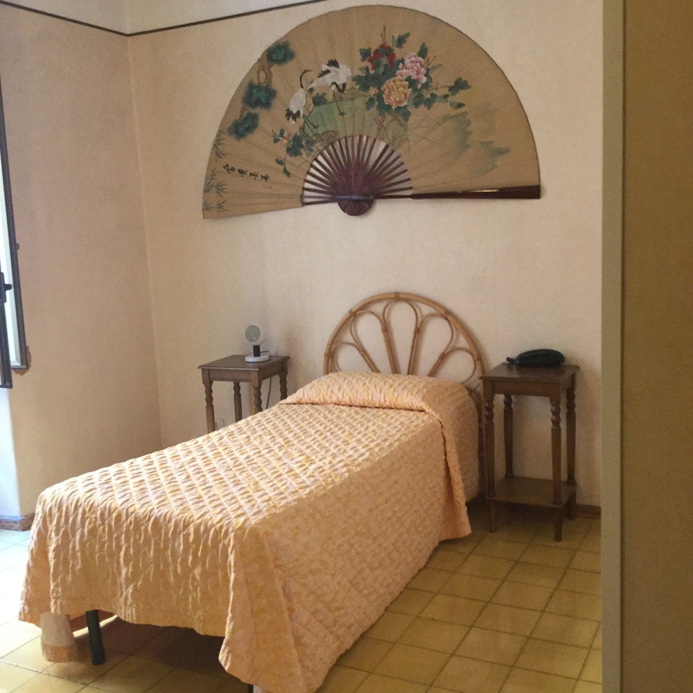 Hotel Touring 22/32