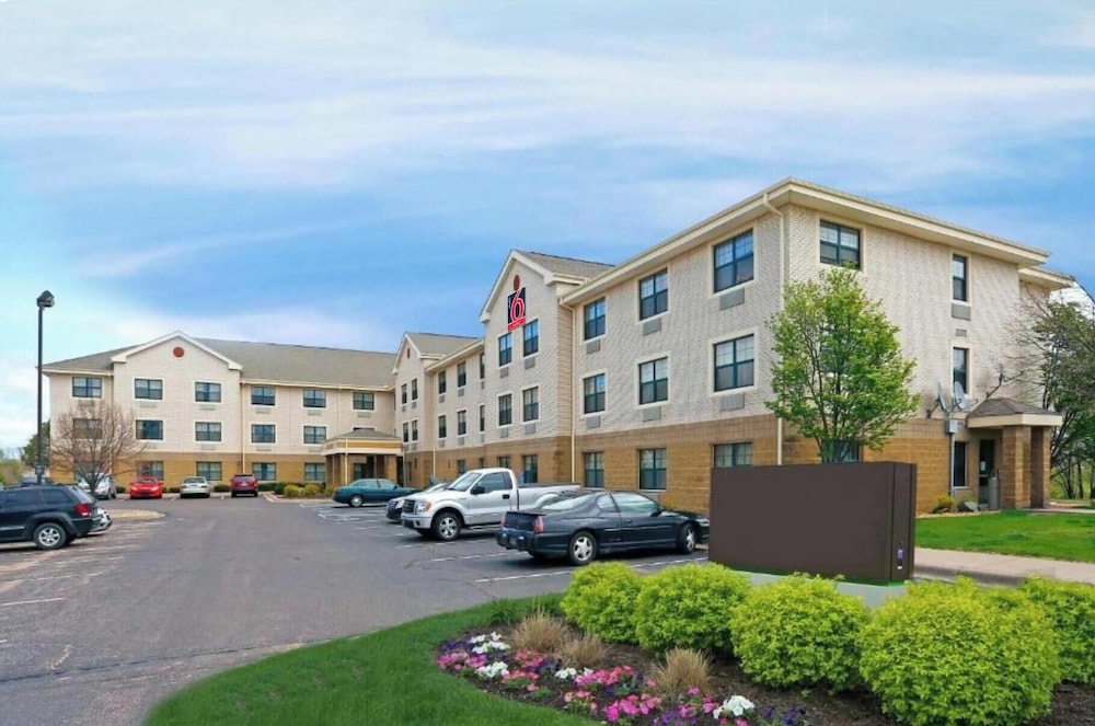 Studio 6 Extended Stay Minneapolis Airport Eagan MN 49/57
