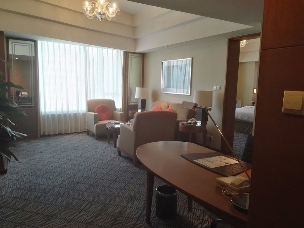 Shangri La Baotou 33/50