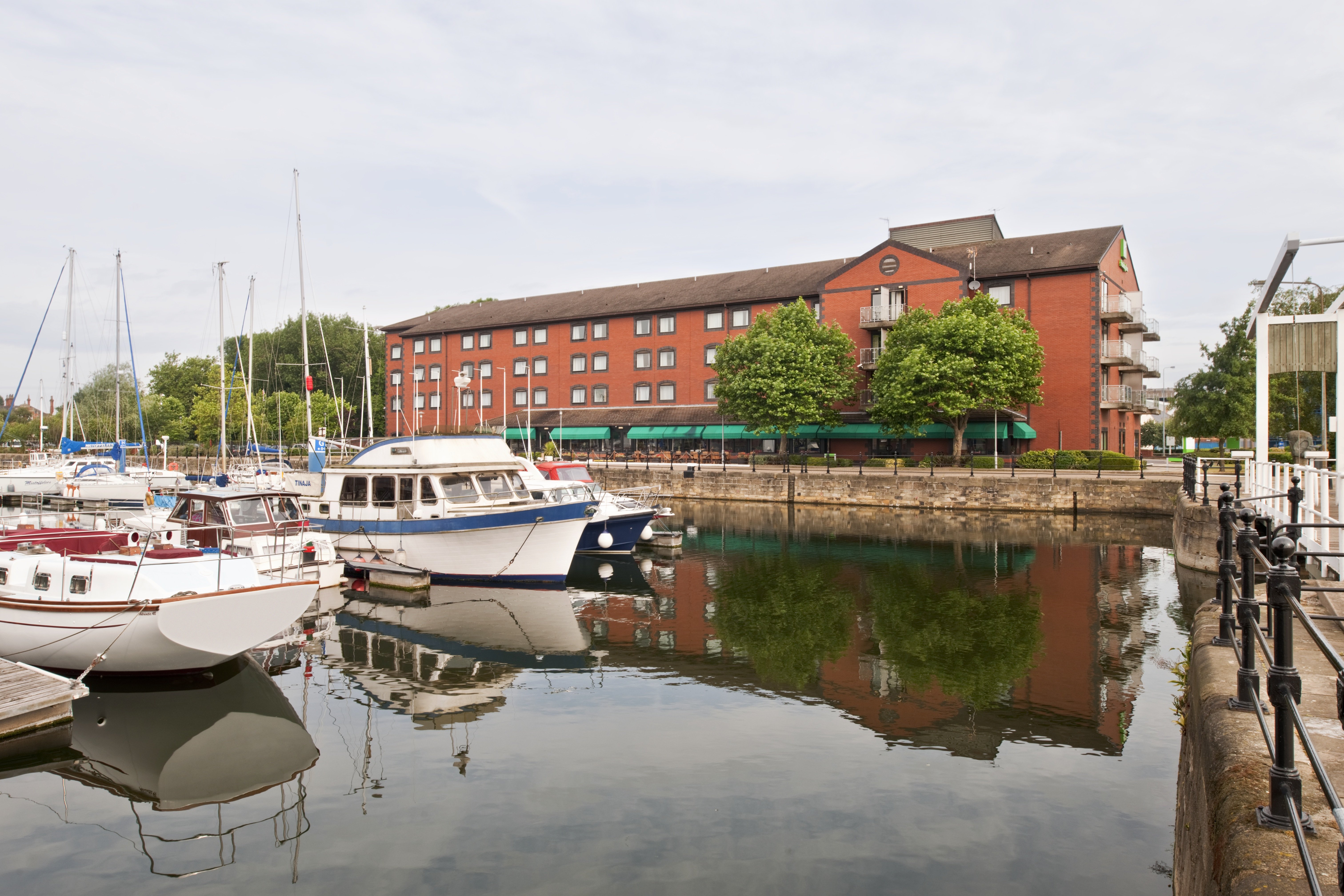 Holiday Inn Hull Marina 43/43