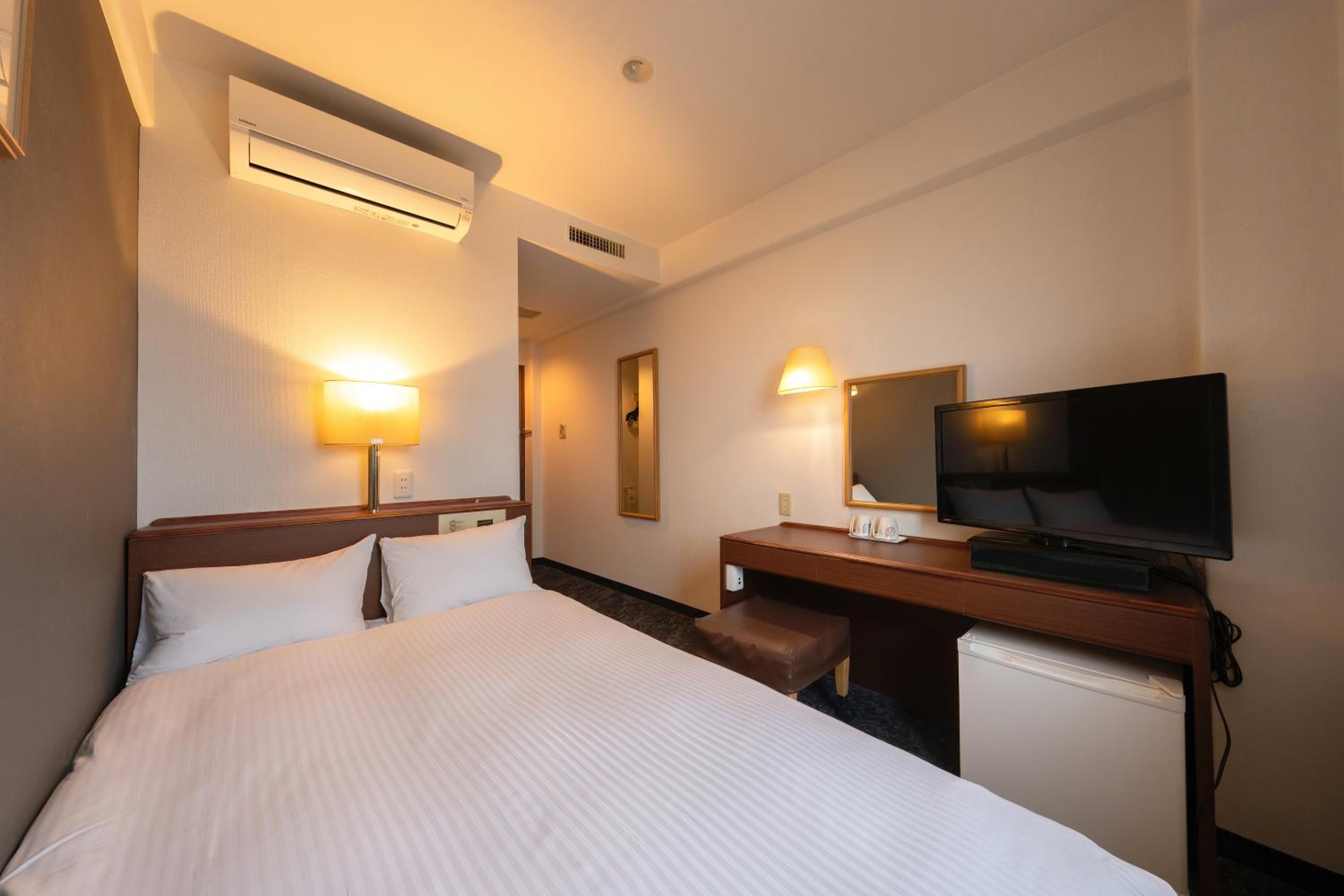 Economy, Double Bed