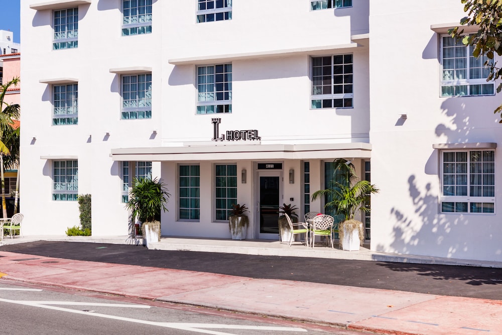 The L Hotel 1/50