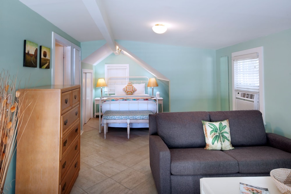 Westwinds Inn 57/71