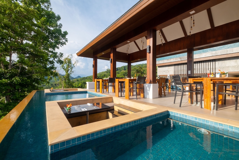 Andakiri Pool Villa 33/57